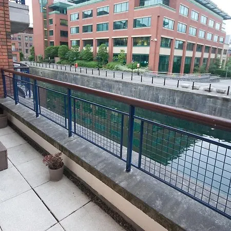 Ifsc City Apartment