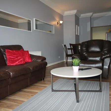 Apartment Ifsc City